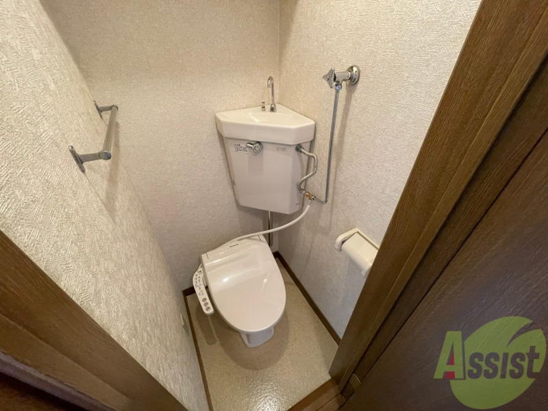 トイレ　トイレです。ウォシュレット付を探している方、おすすめです。