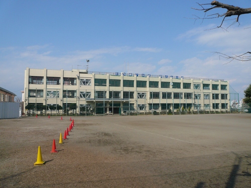 【ラグゼナ八王子横山町の中学校】