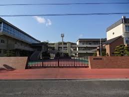 【小田郡矢掛町矢掛のアパートの中学校】