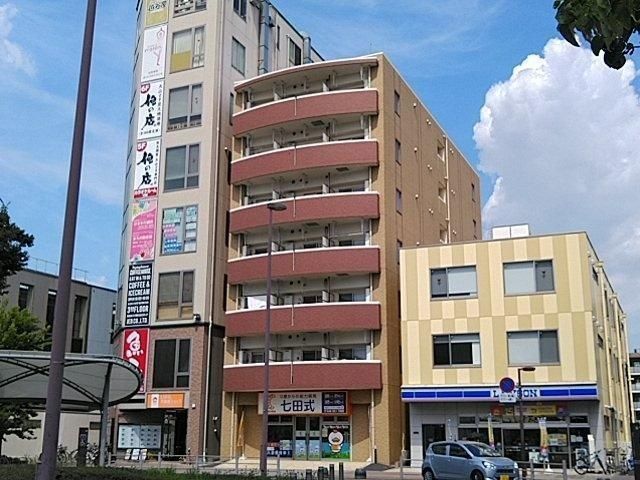 【越谷市レイクタウンのマンションの建物外観】