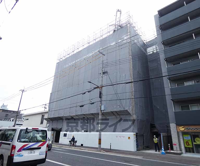 京都市伏見区深草西浦町５丁目のマンションの建物外観