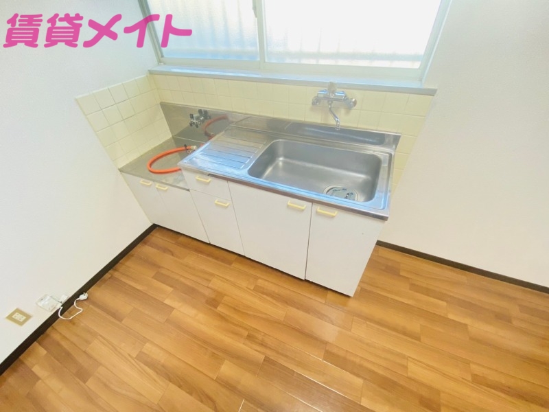 キッチン　同型参考写真