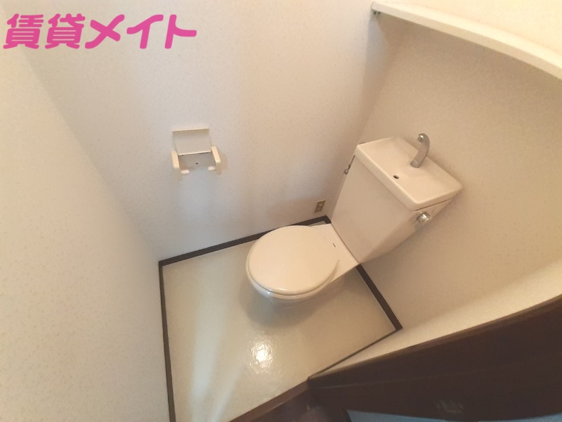 トイレ　同型参考写真