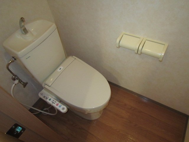 トイレ　シャワー付トイレ