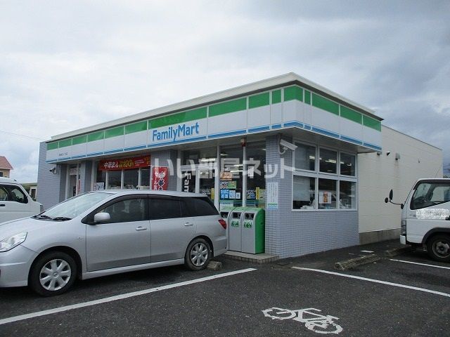 コンビニ　ファミリーマート 串間西浜一丁目店（コンビニ）まで225m