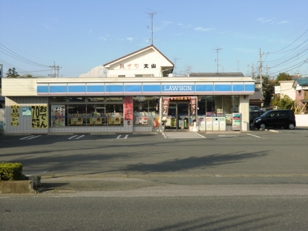 【東松山市松本町のアパートのコンビニ】