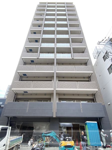 【広島市中区堺町のマンションの建物外観】