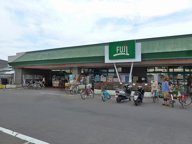 【茅ヶ崎市中島のマンションのスーパー】