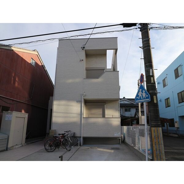 Grandtic Libra浅間町の建物外観