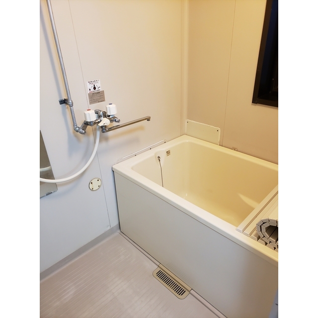 バス・シャワールーム　浴室の様子