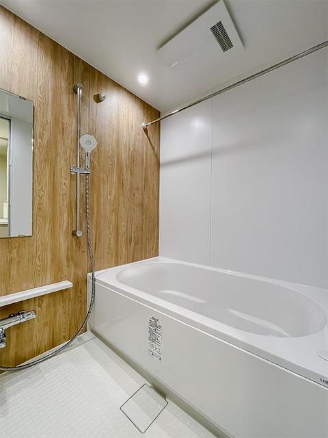 バス・シャワールーム　※写真は同タイプ住戸です。