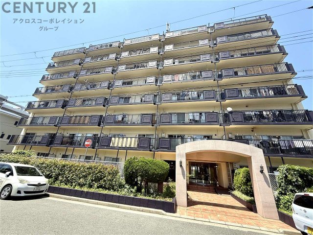 建物外観　オートロック付きで安心です