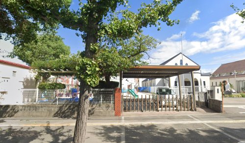 幼稚園・保育園　和歌山信愛女子短大附属幼稚園（幼稚園・保育園）まで1023m