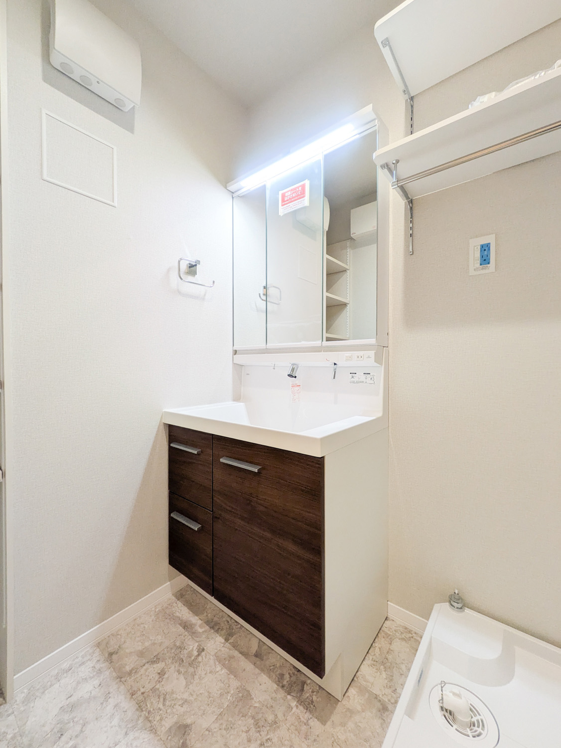 洗面設備　嬉しいシャワードレッサ♪