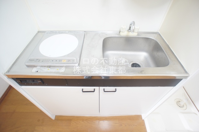 キッチン　火を使わず安心でお掃除も簡単なＩＨコンロ１口付です♪