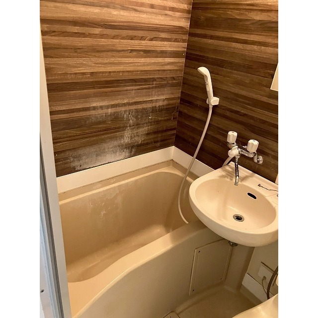 バス・シャワールーム　浴室