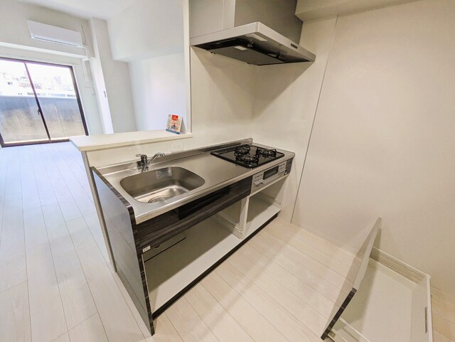 キッチン　４０２号の写真になります。