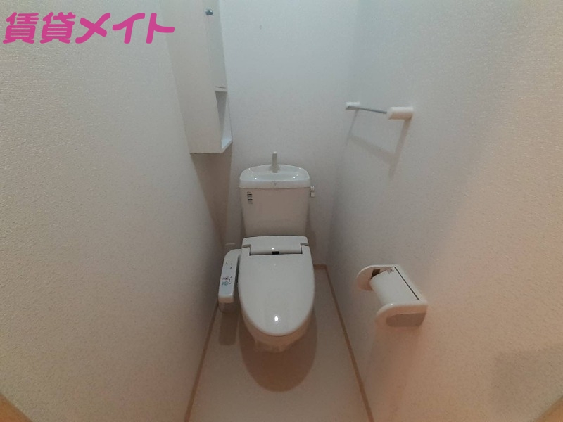 トイレ　同型参考写真