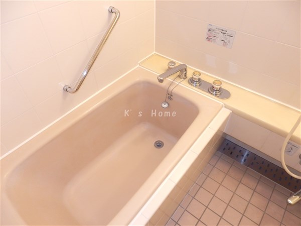 バス・シャワールーム　バスルーム