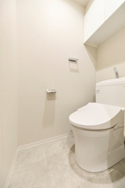 トイレ　※写真は同タイプ住戸です。