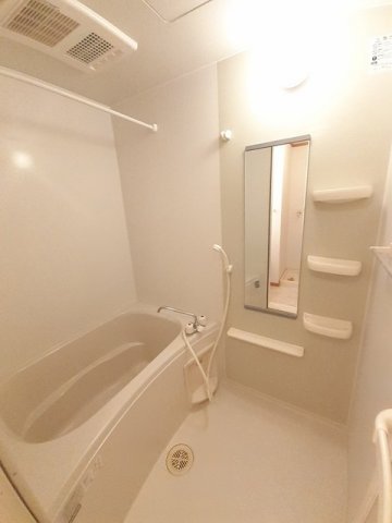 バス・シャワールーム　日々の暮らしに欠かせないお風呂です