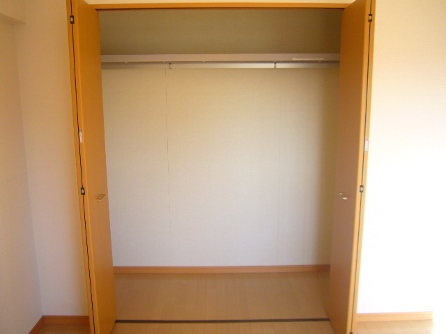 収納　洋室の収納