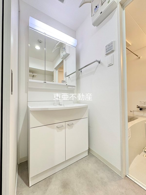 洗面設備　別階写真