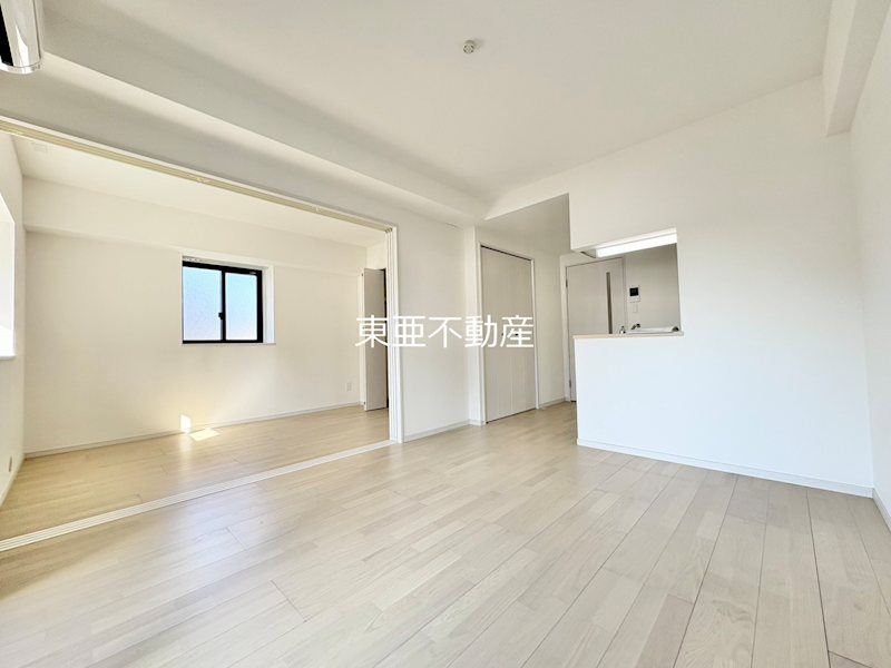 居室・リビング　別階写真