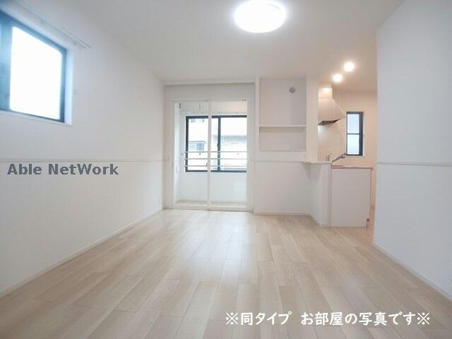 居室・リビング　※同型タイプ参考写真