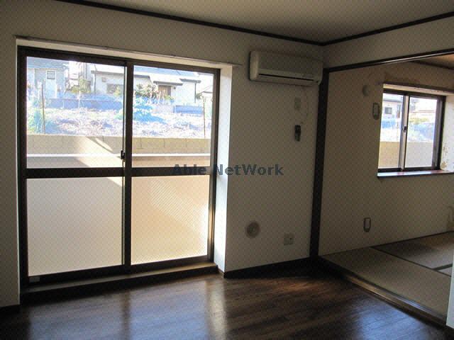 居室・リビング　洋室