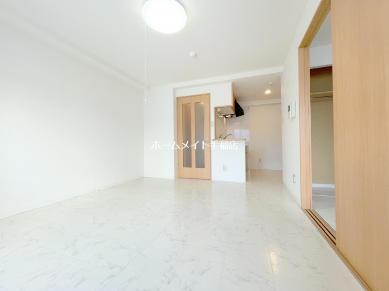 居室・リビング　広々リビングです！