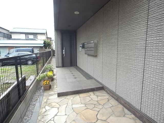 エントランス　エントランス