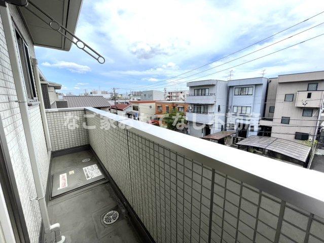 バルコニー　※写真は別号室