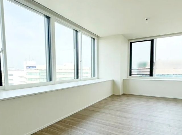 居室・リビング　開放感のあるゆったりとしたお部屋です♪