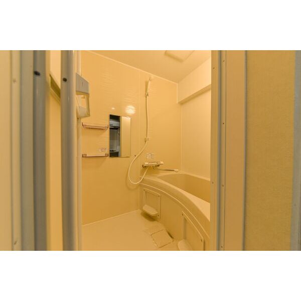 バス・シャワールーム　※別室の参考写真の為、現況優先です。