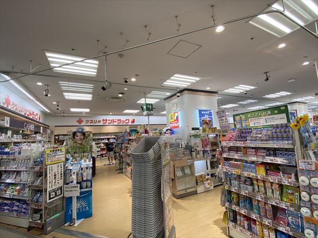 ドラックストア　サンドラッグ 亀有駅前店（ドラッグストア）まで807m