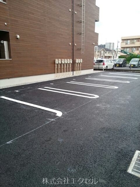 駐車場　敷地内駐車場