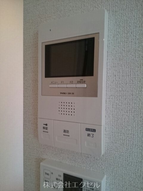 セキュリティ　TVモニターホンで来訪者の確認ができます