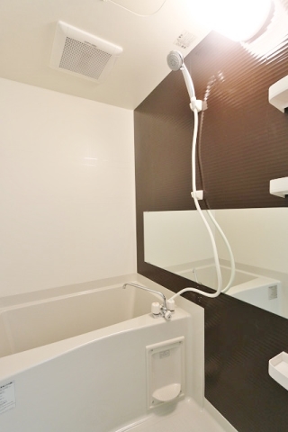 バス・シャワールーム　一日の疲れを洗い流してください