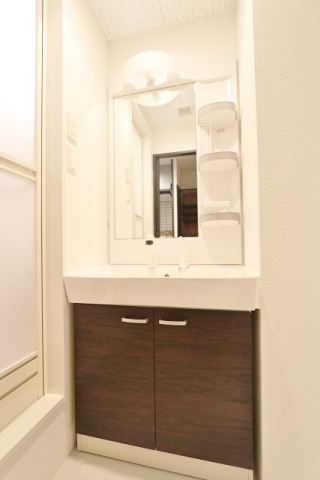 洗面設備　独立洗面台は嬉しいですね