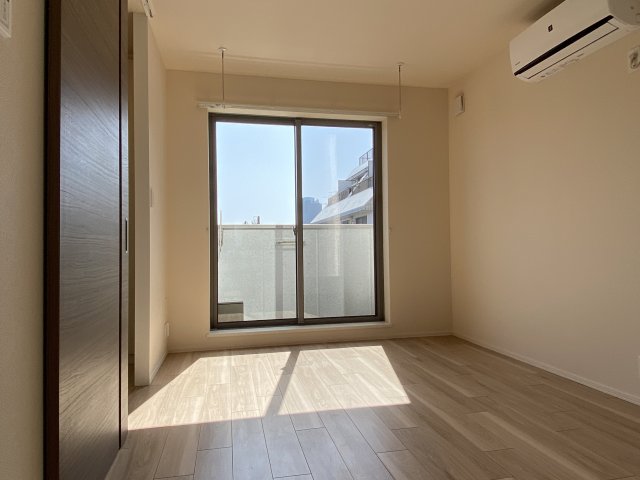 居室・リビング　同建物別室参考写真