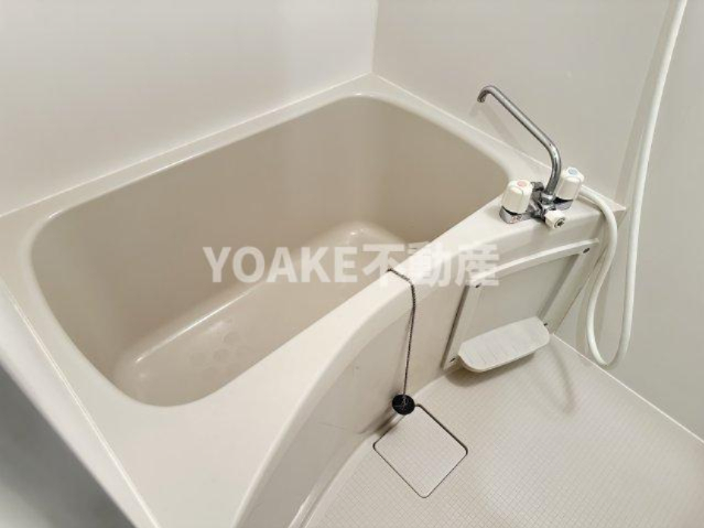 バス・シャワールーム　別部屋の写真となります。現況優先