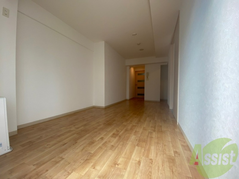 居室・リビング　広くてキレイなお部屋が広がっていて、充実した生活が送れそう。