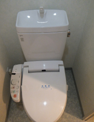 トイレ　AKレジデンス
