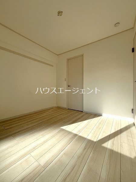 その他部屋・スペース　洋室です※参考画像