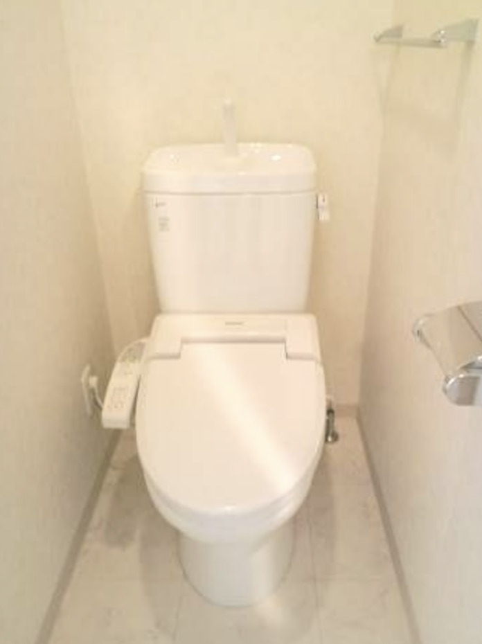 トイレ　コンパクトで使いやすいトイレです