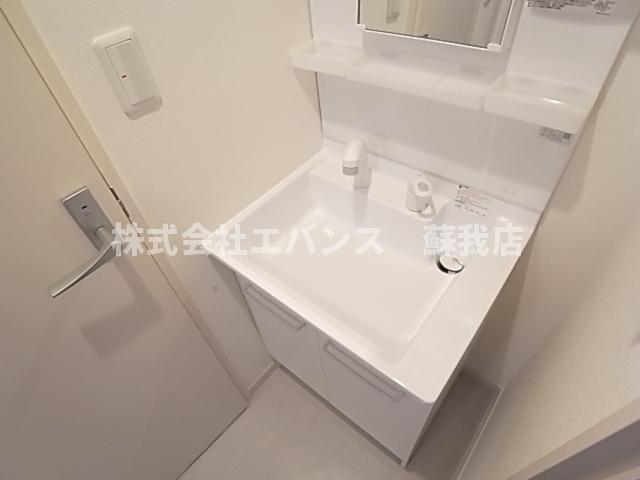 洗面設備　広い洗面スペース