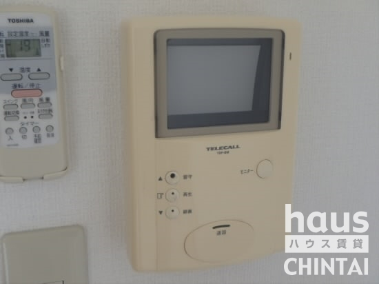 セキュリティ　別部屋の参考写真をご覧くださいませ。