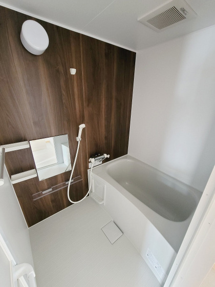 バス・シャワールーム　※別部屋の写真を使用しています。