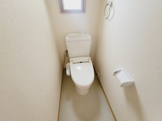 トイレ　※別部屋の写真を使用しています。